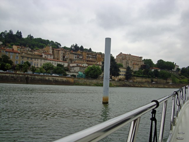 lyon-02
