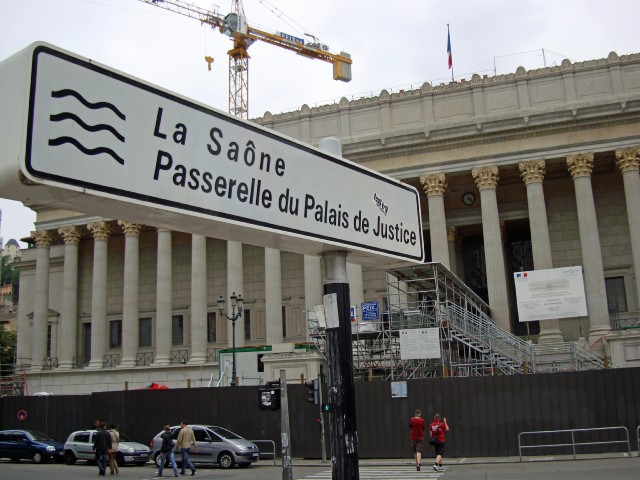 lyon-15