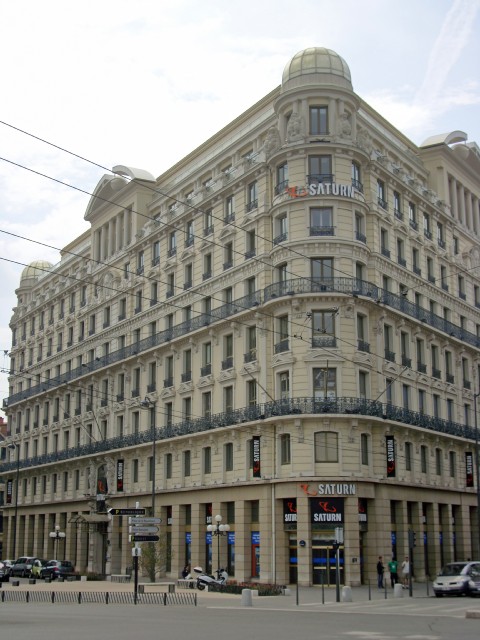 lyon-46