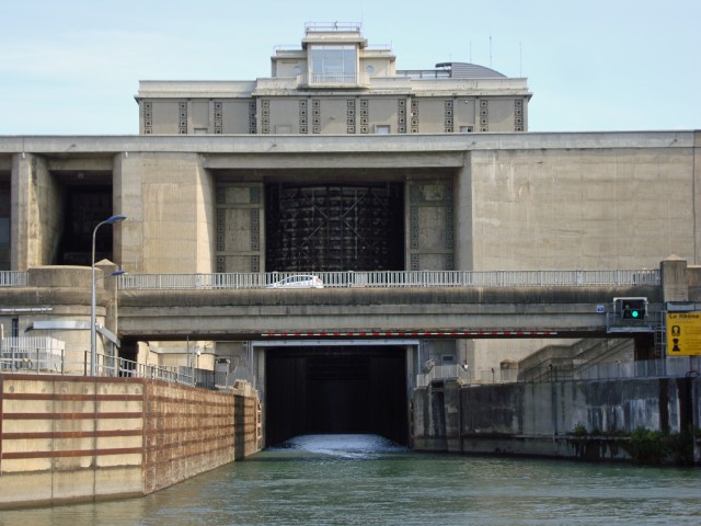rhone-12