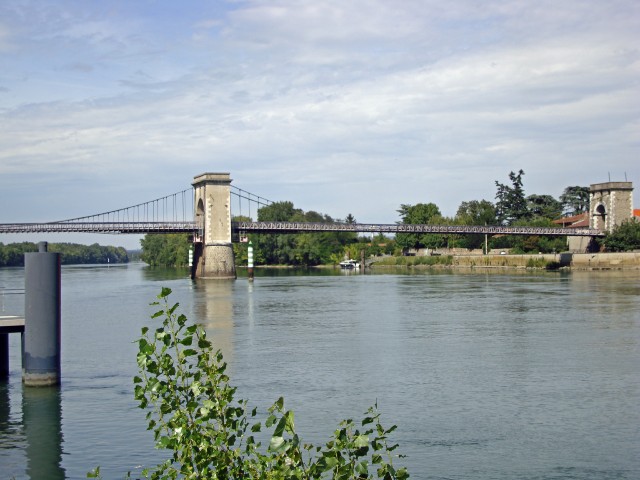 rhone-16