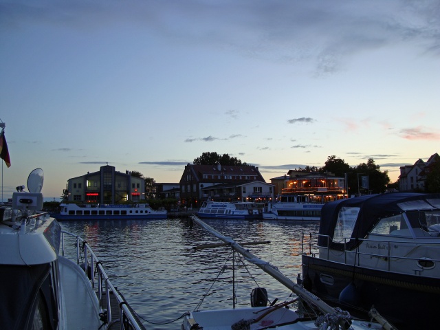 waren-16