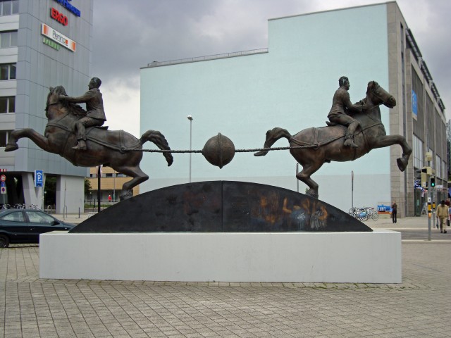 Magdeburg-37